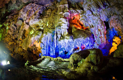 Thien Cung Cave (Heaven Palace Cave)